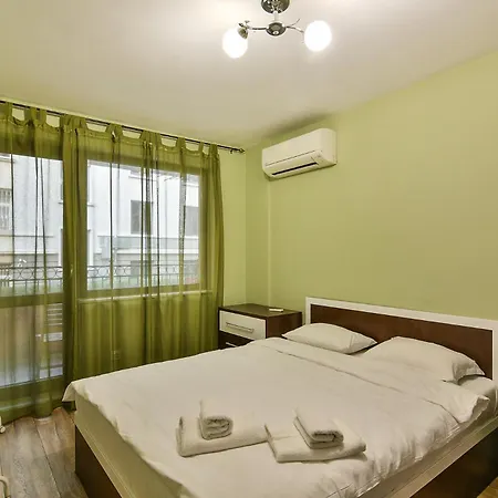 Urban Retreat In The Heart Of